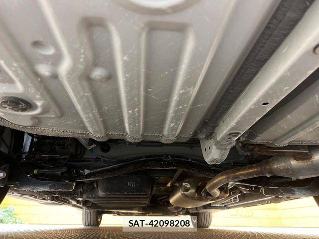 Toyota VOXY HYBRID 2025-01 7510424-19