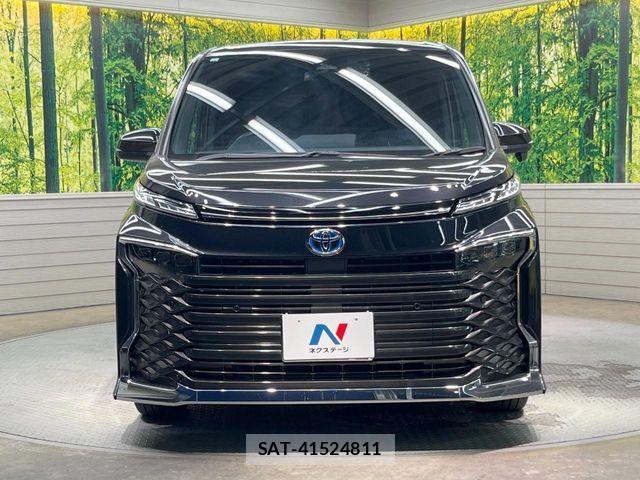 Toyota VOXY HYBRID 2023-10 7503667-14