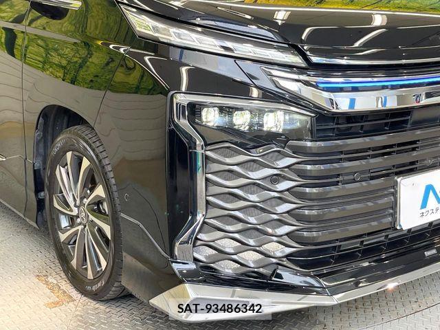 Toyota VOXY HYBRID 2022-10 7503678-11