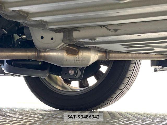 Toyota VOXY HYBRID 2022-10 7503678-18