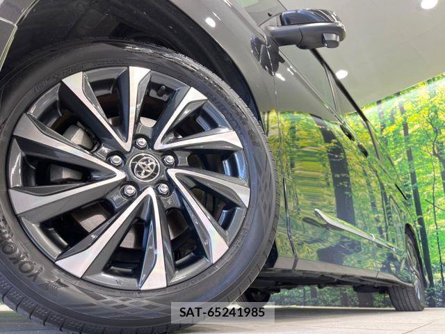 Toyota VOXY HYBRID 2022-04 7503665-13