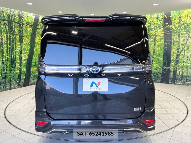 Toyota VOXY HYBRID 2022-04 7503665-15