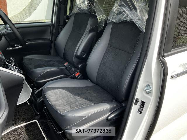 Toyota VOXY HYBRID 2021-03 7503684-21