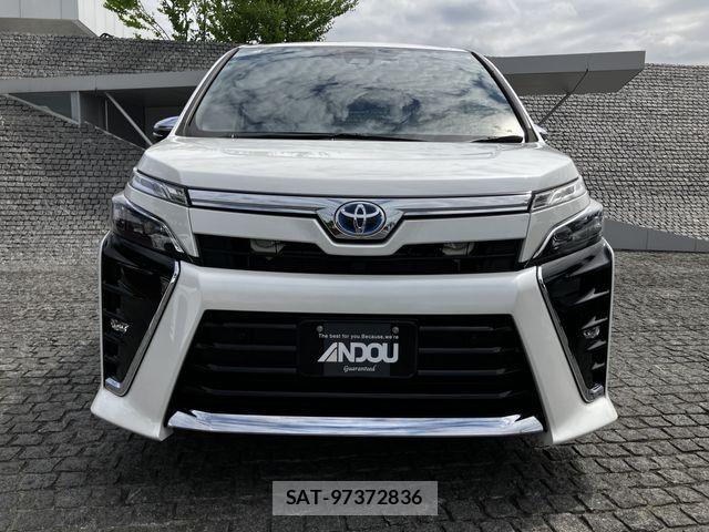Toyota VOXY HYBRID 2021-03 7503684-5