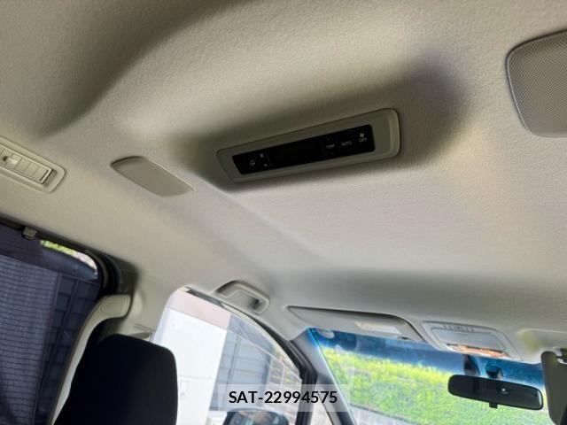 Toyota VOXY HYBRID 2015-06 7503700-13