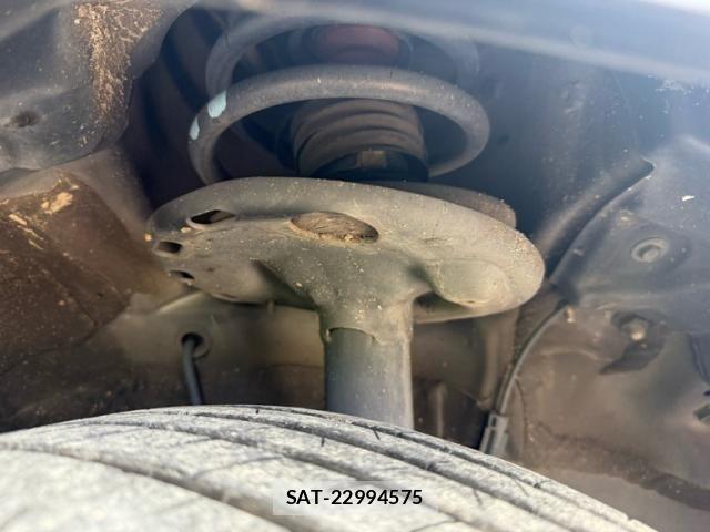 Toyota VOXY HYBRID 2015-06 7503700-8