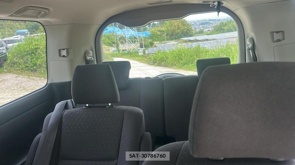 Toyota VOXY HYBRID 2014 6789013-21