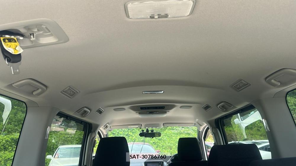 Toyota VOXY HYBRID 2014 6789013-22