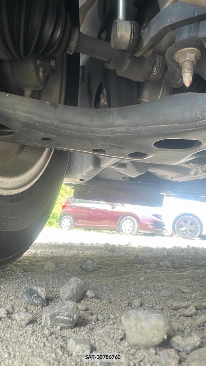 Toyota VOXY HYBRID 2014 6789013-31