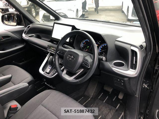 Toyota VOXY HYBRID 2022-09 7563076-15