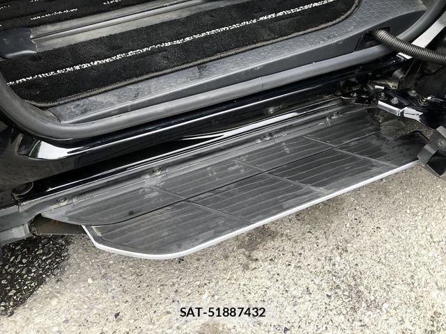 Toyota VOXY HYBRID 2022-09 7563076-22