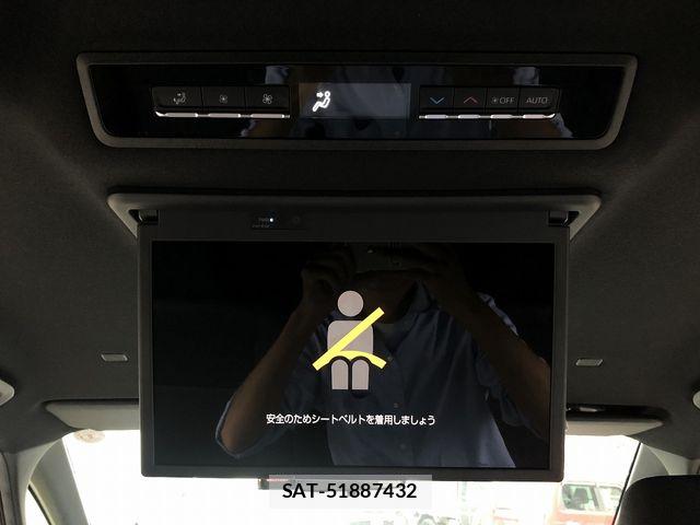 Toyota VOXY HYBRID 2022-09 7563076-23