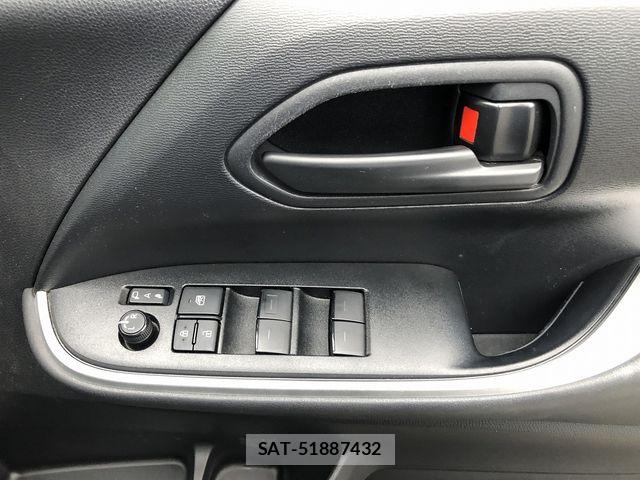 Toyota VOXY HYBRID 2022-09 7563076-24