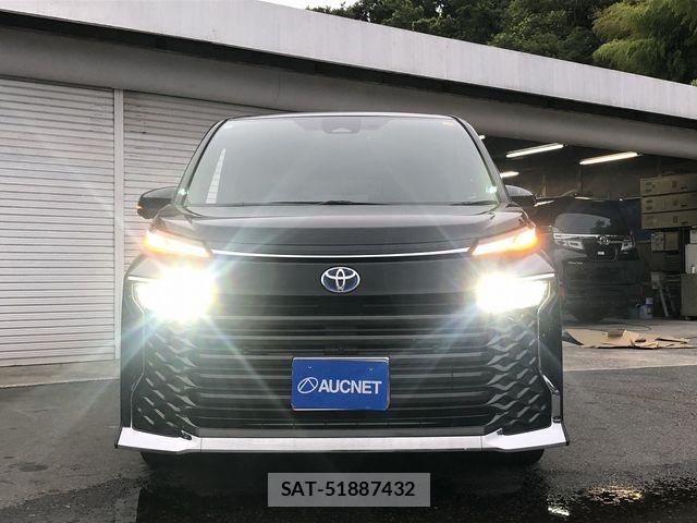 Toyota VOXY HYBRID 2022-09 7563076-3