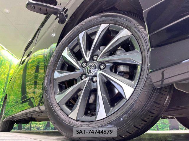 Toyota VOXY HYBRID 2024-10 7563071-13