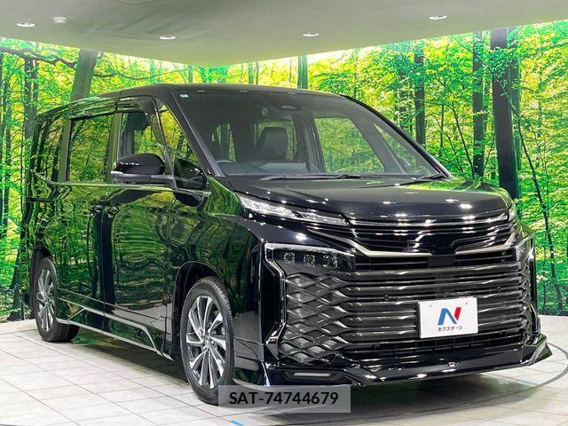Toyota VOXY HYBRID 2024-10 7563071-16