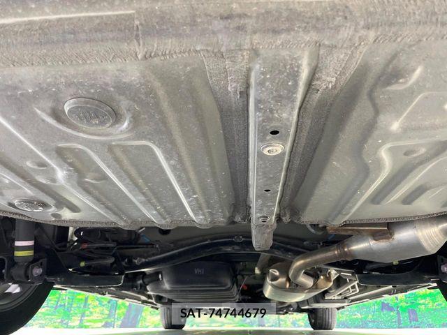 Toyota VOXY HYBRID 2024-10 7563071-19