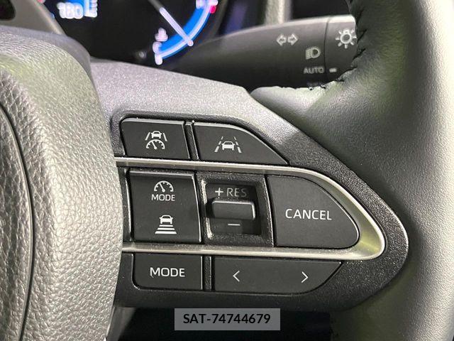 Toyota VOXY HYBRID 2024-10 7563071-6
