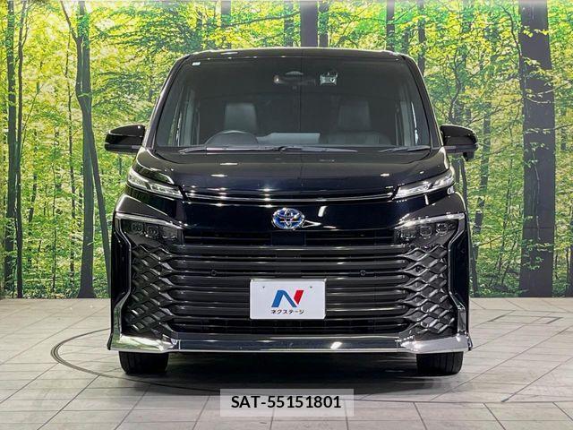 Toyota VOXY HYBRID 2023-07 7563074-14