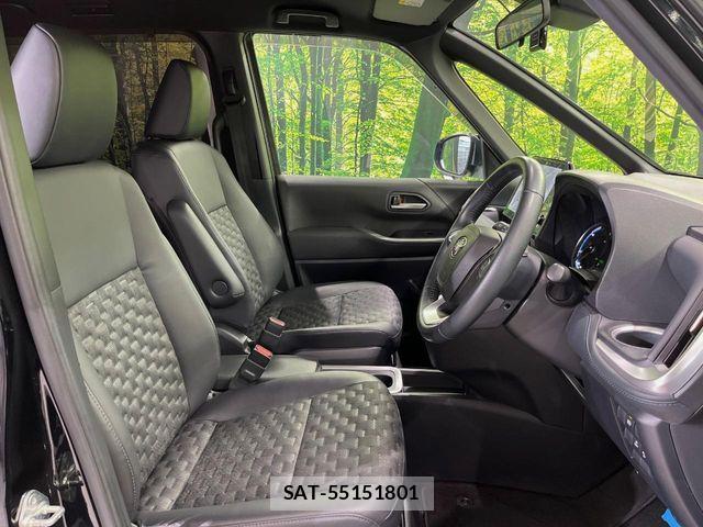Toyota VOXY HYBRID 2023-07 7563074-7