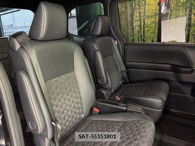 Toyota VOXY HYBRID 2023-07 7563074-8