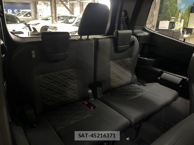 Toyota VOXY HYBRID 2026-05 7563068-10