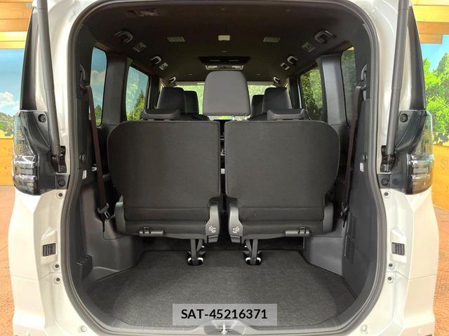 Toyota VOXY HYBRID 2026-05 7563068-11