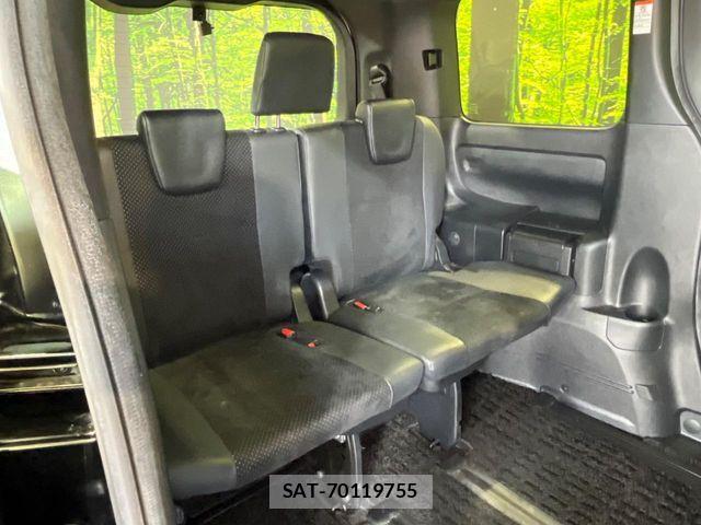 Toyota VOXY HYBRID 2021-07 7563075-9