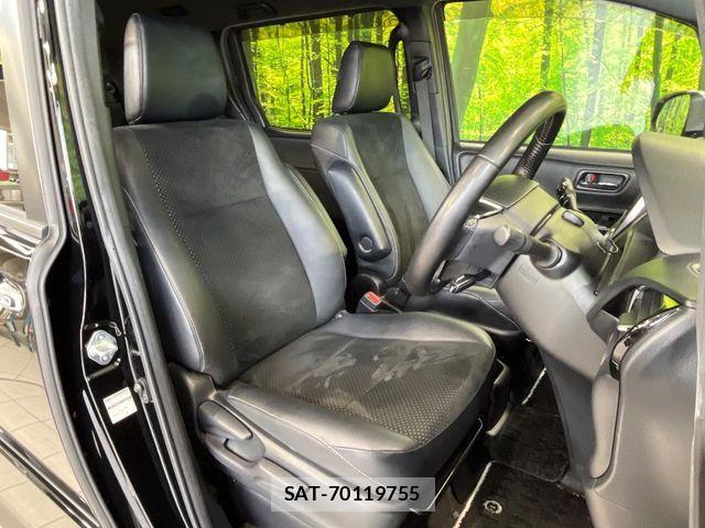 Toyota VOXY HYBRID 2021-07 7563075-7