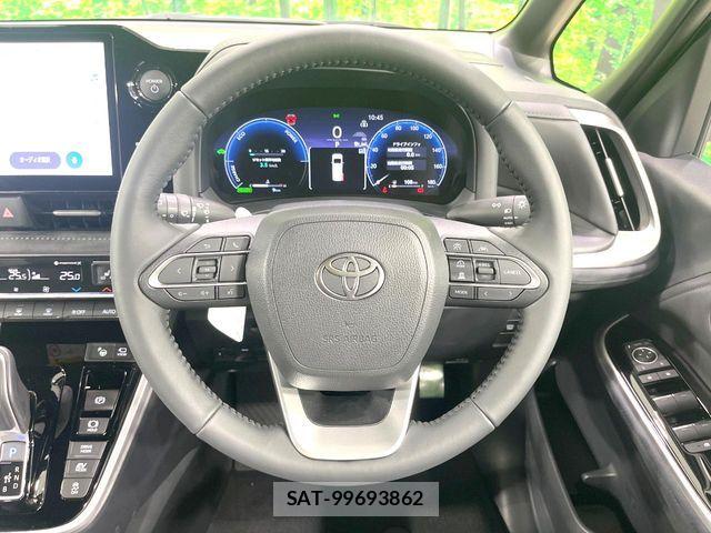 Toyota VOXY HYBRID 2026-05 7563070-13