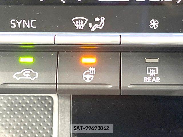 Toyota VOXY HYBRID 2026-05 7563070-8