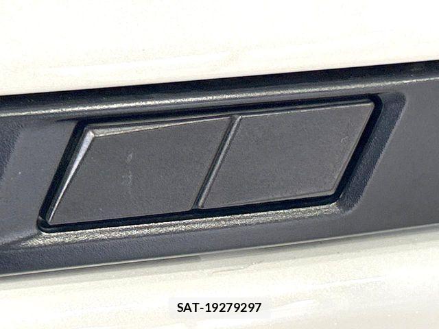 Toyota VOXY HYBRID 2023-01 7621281-6
