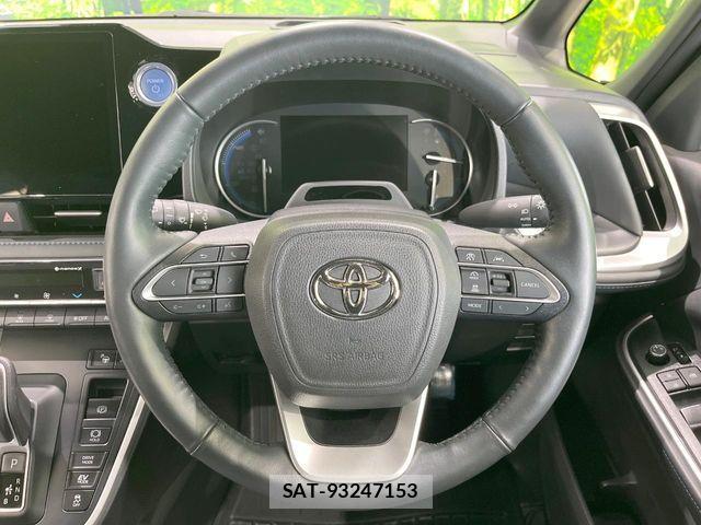 Toyota VOXY HYBRID 2022-09 7621288-10
