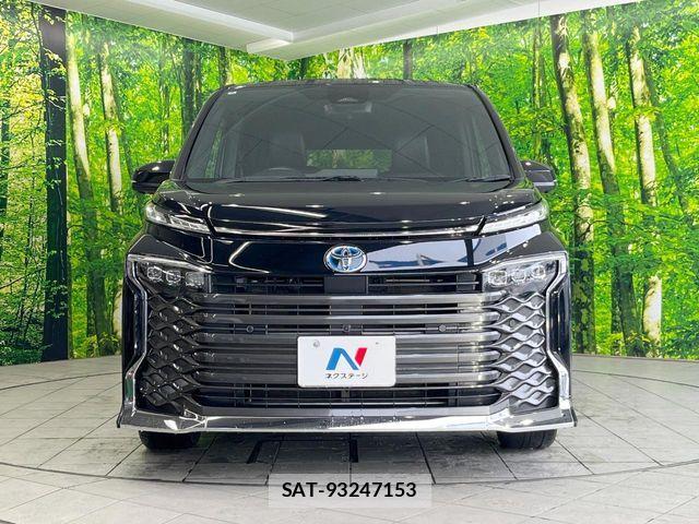 Toyota VOXY HYBRID 2022-09 7621288-13