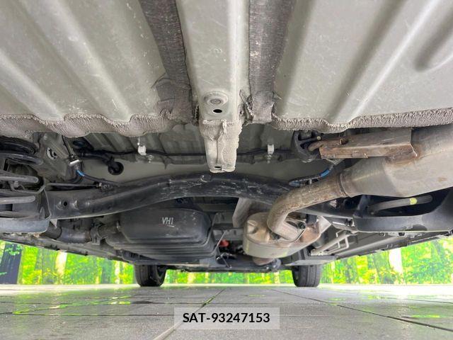 Toyota VOXY HYBRID 2022-09 7621288-18