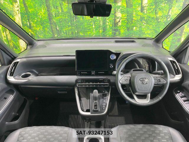Toyota VOXY HYBRID 2022-09 7621288-1
