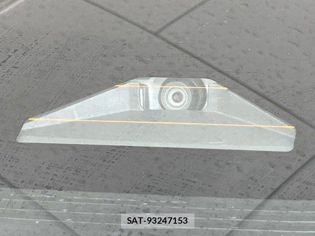 Toyota VOXY HYBRID 2022-09 7621288-4