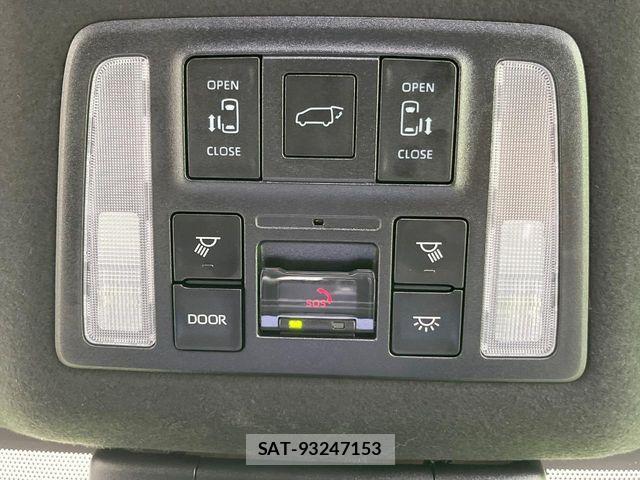 Toyota VOXY HYBRID 2022-09 7621288-5