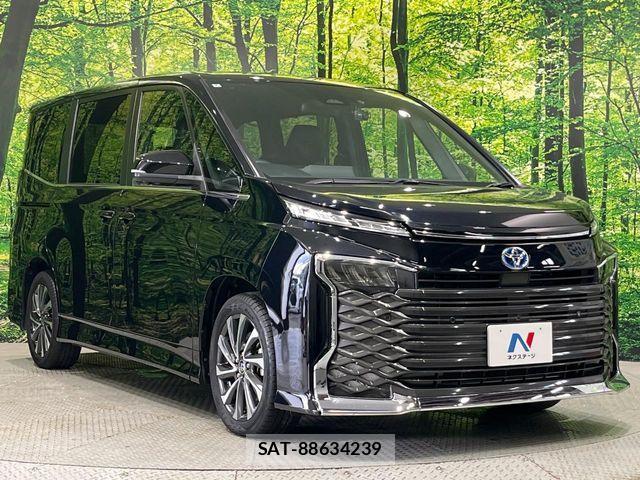 Toyota VOXY HYBRID 2022-07 7621276-16