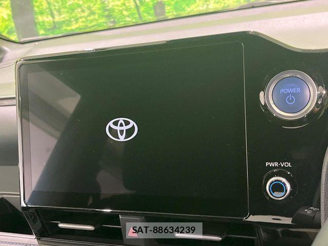 Toyota VOXY HYBRID 2022-07 7621276-3