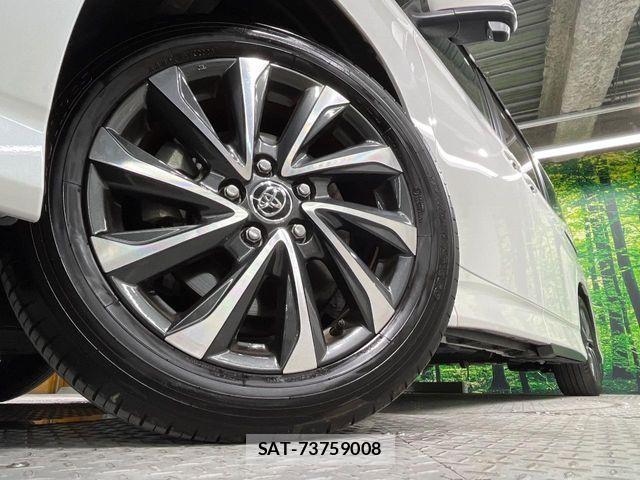 Toyota VOXY HYBRID 2023-06 7621274-13