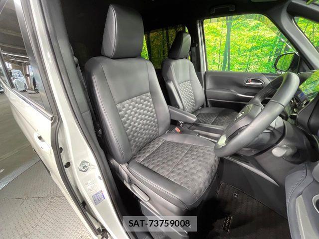 Toyota VOXY HYBRID 2023-06 7621274-7