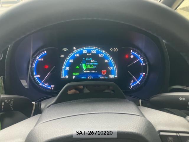Toyota VOXY HYBRID 2024-08 7621277-18