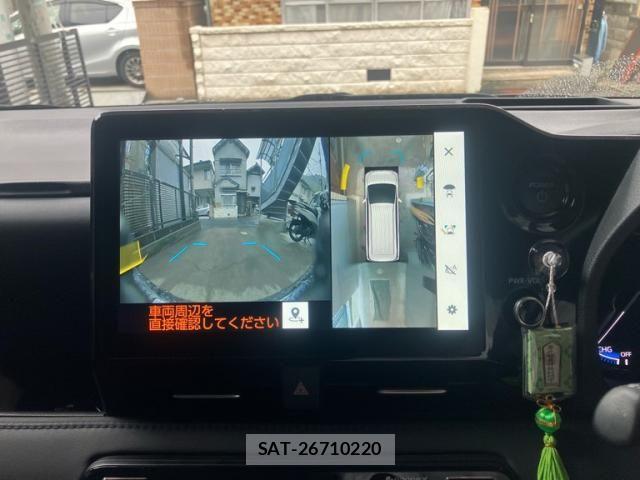 Toyota VOXY HYBRID 2024-08 7621277-21