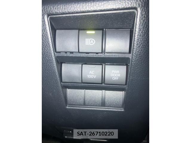 Toyota VOXY HYBRID 2024-08 7621277-25