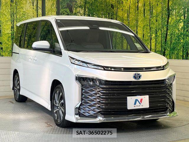 Toyota VOXY HYBRID 2025-06 7621275-16