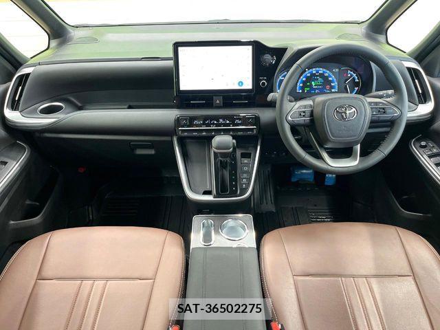 Toyota VOXY HYBRID 2025-06 7621275-1