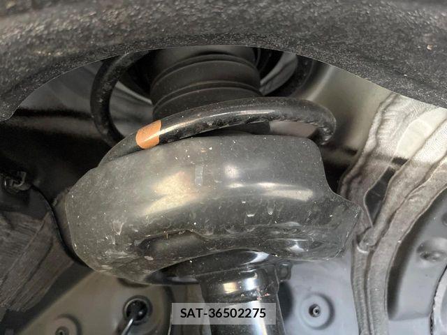 Toyota VOXY HYBRID 2025-06 7621275-19