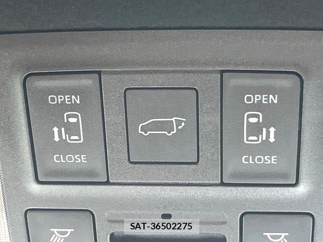 Toyota VOXY HYBRID 2025-06 7621275-4