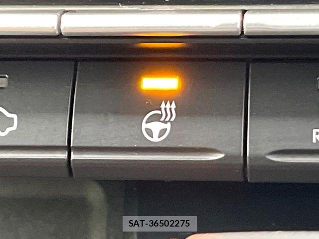 Toyota VOXY HYBRID 2025-06 7621275-6